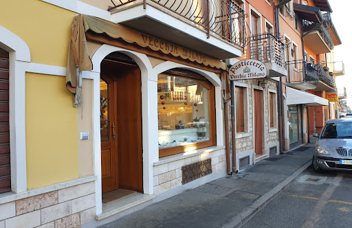 Pasticceria Vecchia Milano Gallery - Italy