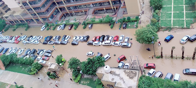 Af1qipntoh5dw8nnx1u4yap0jm0qtsi2jtv43dgfdp6f=s645 K No