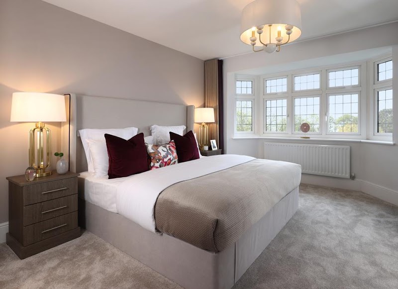 Redrow - Round Hill Gardens photo 2