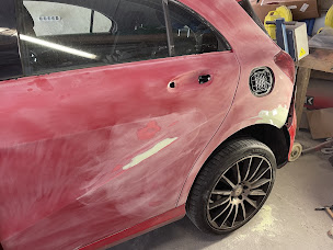 Photo n°6 de Carrosserie CAMIOLO à Anzin (Atelier de carrosserie automobile)