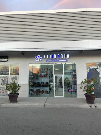 FLORERÍA Y EVENTOS FLORES Y DETALLES MONUMENTAL