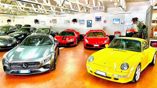 AUTOCARRERA MILANO SRLS