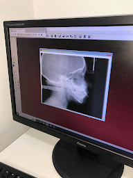 Photo n°4 de Dr Alireza Seyed - Orthodontiste à Paris à Paris (Orthodontiste)