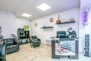 Photo n°1 de MORELLO SALVATORE à Vif (Salon de coiffure)