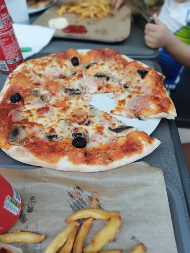 Photo 5 - Maestro food