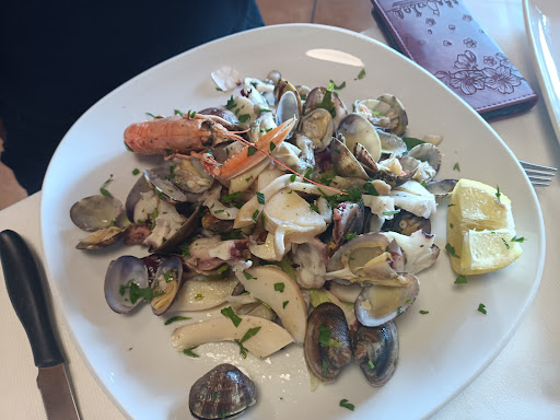 Ristorante Pizzeria Vesuvio Di Castellano Elisa Gallery - Italy