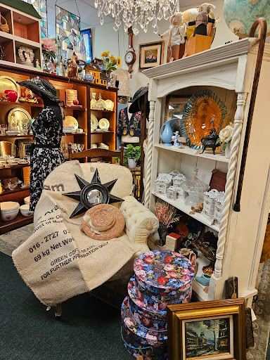 Two Krazy Chicks Antiques & More - Thumbnail