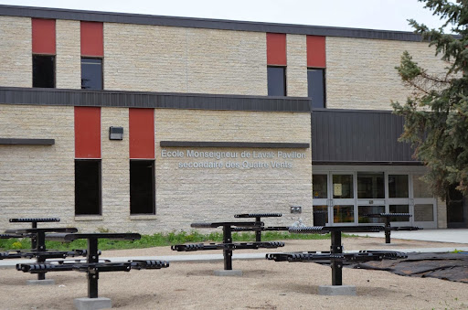 École Monseigneur De Laval, Pavillon Secondaire des Quatre-Vents