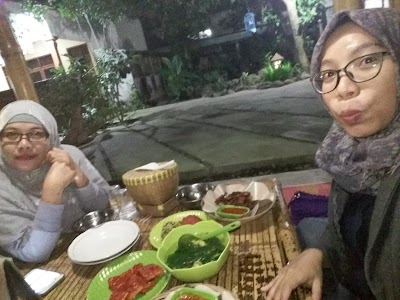 Photos of Lesehan Bale Begibung