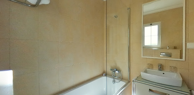 http://www.castromarimresort.com/