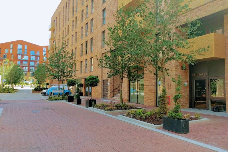 Benham & Reeves - Surrey Quays Estate Agents photo 3