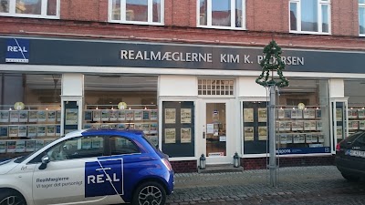 Photos of Realm&aelig;glerne Kim K. Pedersen