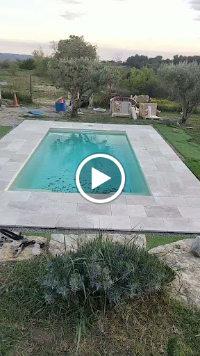 Photo de Jet's Piscine à Corbières-en-Provence (04220)