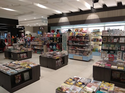 Gramedia World Emerald Bintaro, Author: Askar Juara