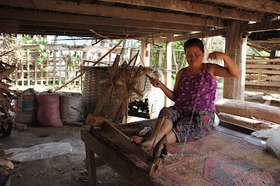 Photos of Viengkeo hand-woven textiles
