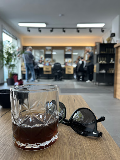 Eyüps Barbershop & Coiffeur Logo