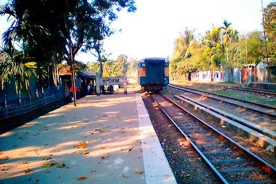 Photos of Hatibandha Rail Station