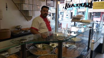 Baklavacı Hacı Fadıloğulları