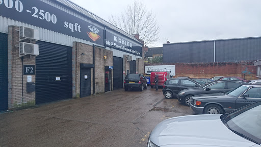 Wayne Gates Mercedes-Benz Servicing Specialist - Thumbnail