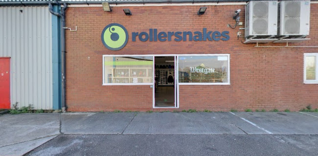 Comments and reviews of Rollersnakes Shop, Skatepark and Skate School
