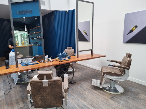 Les Hommes D'Abord Coiffeur Homme Barbier - Thumbnail