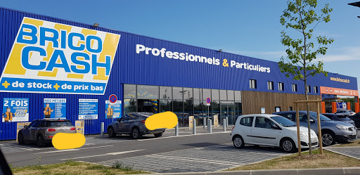 Brico Cash Persan Gallery - France