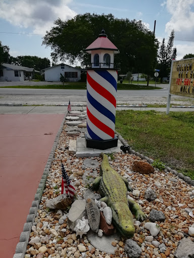 Golden Razor Barber & Beauty Salon - Thumbnail