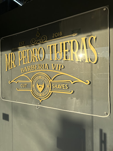 MR. PEDRO TIJERAS BARBERIA VIP MANUEL ACUÑA