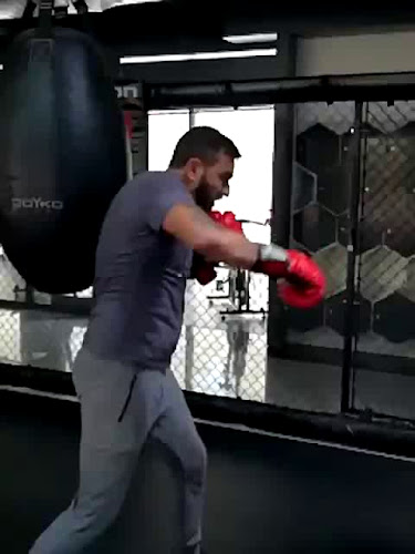 Iron Fitness Center Horário de abertura