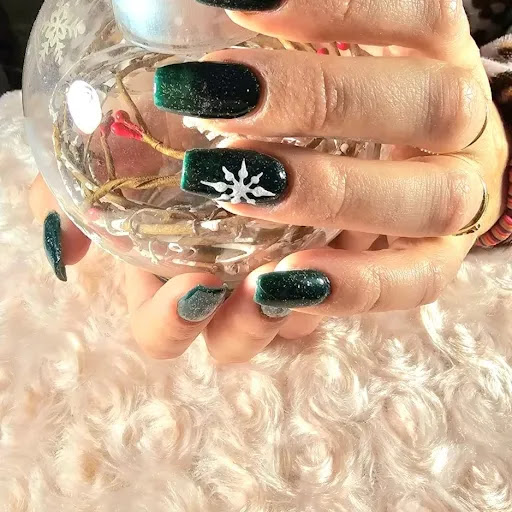 Les ongles de Nine - Thumbnail