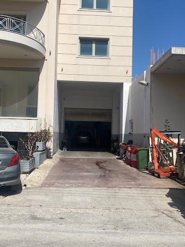 Baroutas Auto Service - Συνεργείο αυτοκινήτου