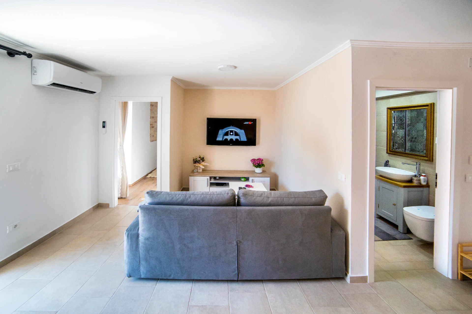 Emma/Orion apartments