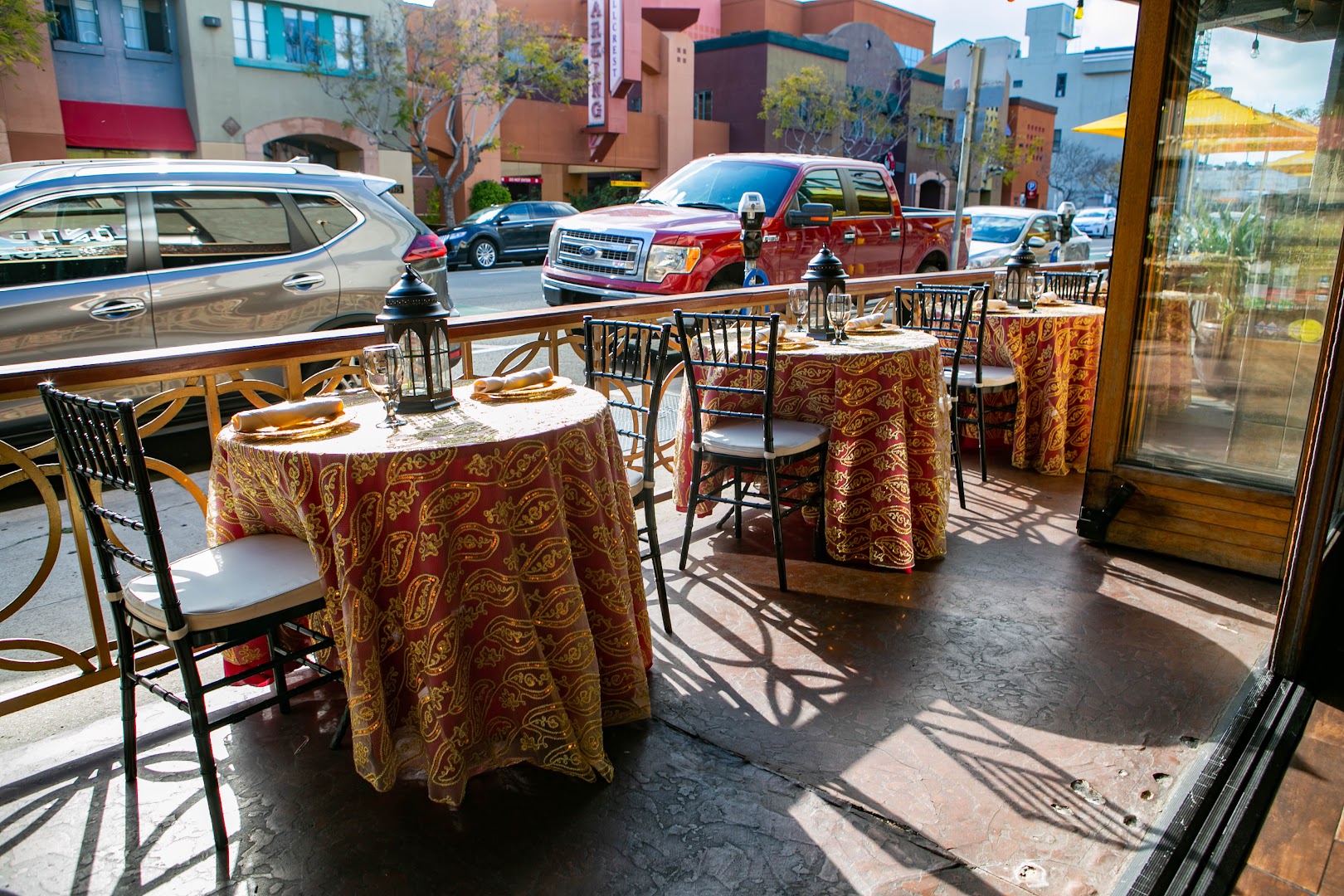 India Palace - Restaurant photo 1