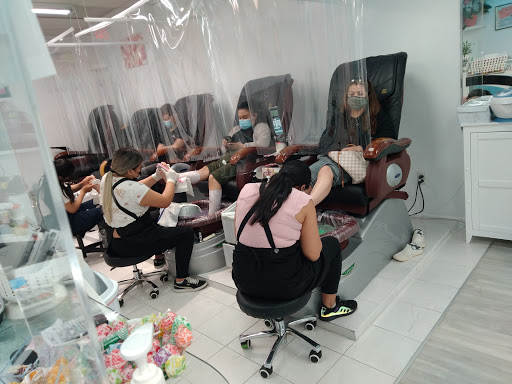Manito Nails Spa - Thumbnail