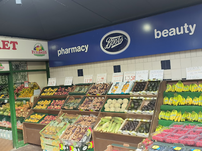 Comments and reviews of Kings Chase Shopping Centre