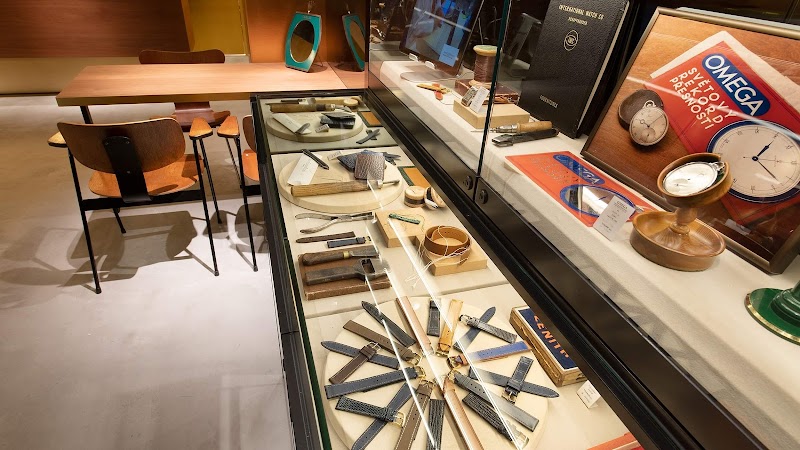 CARESE ケアーズ, 丸の内店