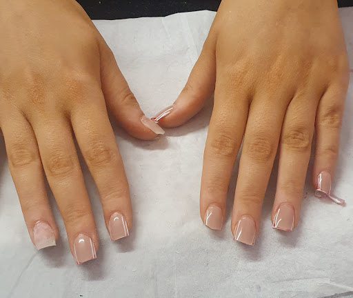Beautilicious Salon & Training School - Thumbnail