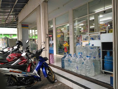 Photos of INDOMARET GUNUNG BATU