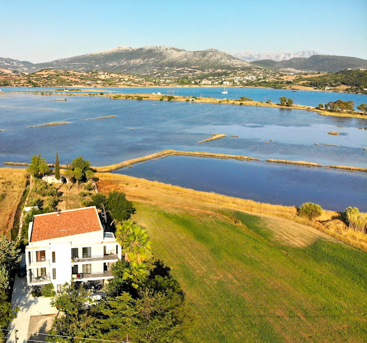 Opinii despre Bikini Apartments în Λευκάδα - Ινστιτούτο αισθητικής