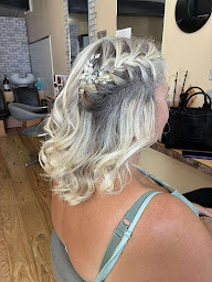 Photo n°15 de L’Coiff’ à Pavilly (Salon de coiffure)