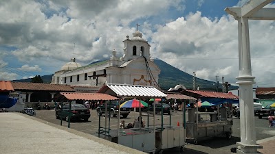 Photos of Iglesia Cat&oacute;lica San Miguel Arc&aacute;ngel