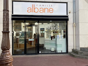 Photo n°3 de Camille Albane - Coiffeur Enghien à Enghien-les-Bains (Institut de beauté)