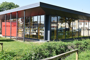 Photo n°1 de Médiathèque de Bellevigny (Belleville-sur-Vie) à Bellevigny (Bibliothèque)