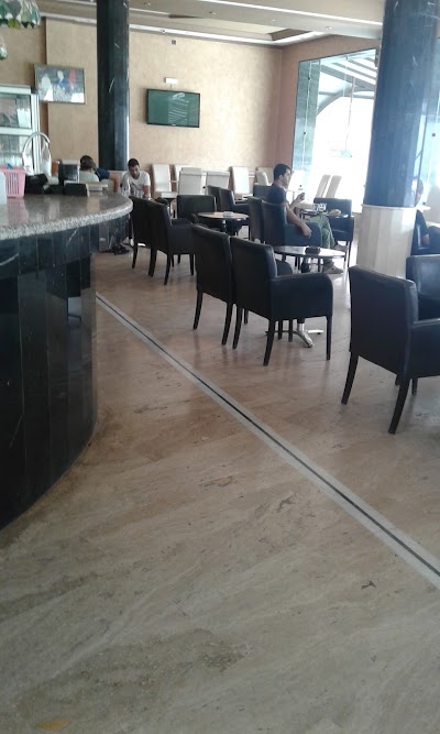 Photos of Caf&eacute; Blondy Palace
