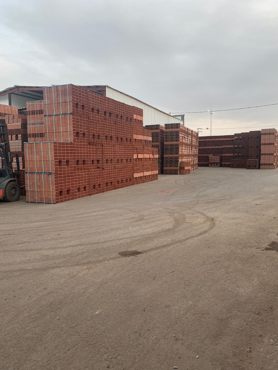 مجموعة الحربى التجارية لبيع جميع أنواع مواد البناء