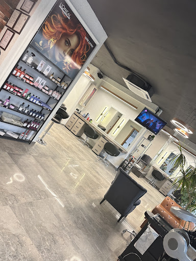Göker & Özge Coiffeur Saloon