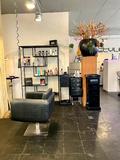 J. Style Hair & Art - Thumbnail