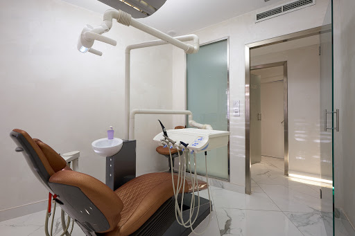 Instituto Dental Lebrón