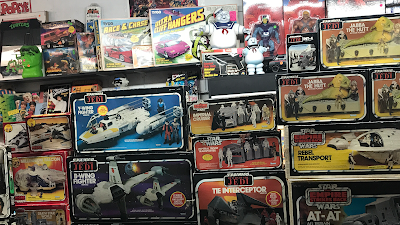 D and E Collectibles - Vintage & Collectible Toys - Pittsburgh Pa