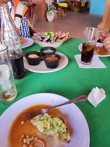 Mariscos CheChe - Thumbnail
